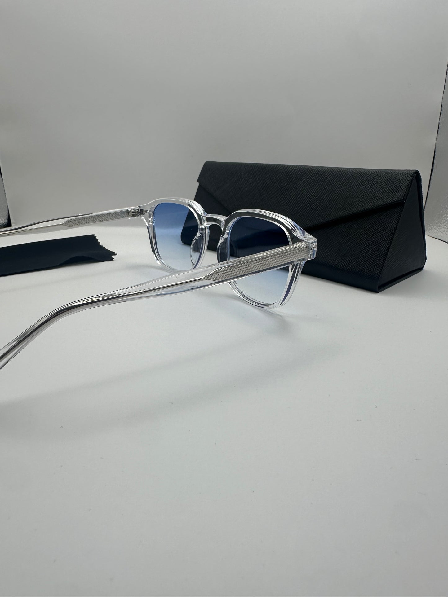 EOS Crystal Blue